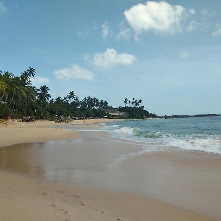 Sandhara Home Stay Tangalle Exteriör bild