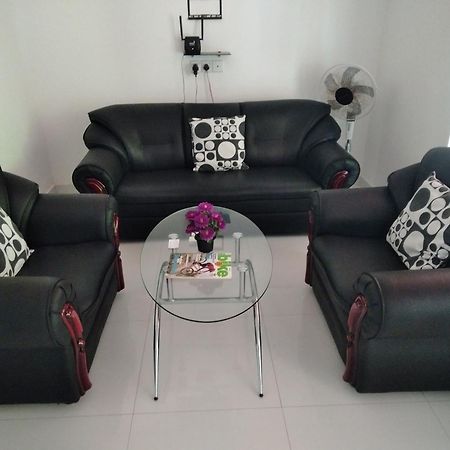 Sandhara Home Stay Tangalle Exteriör bild