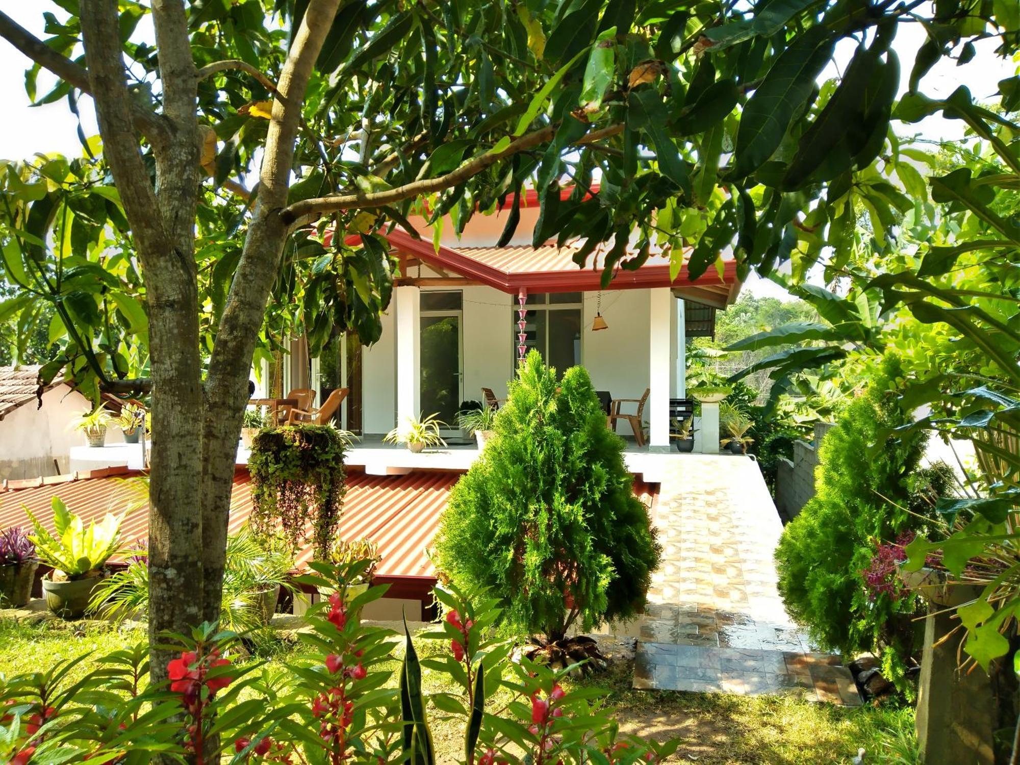 Sandhara Home Stay Tangalle Rum bild