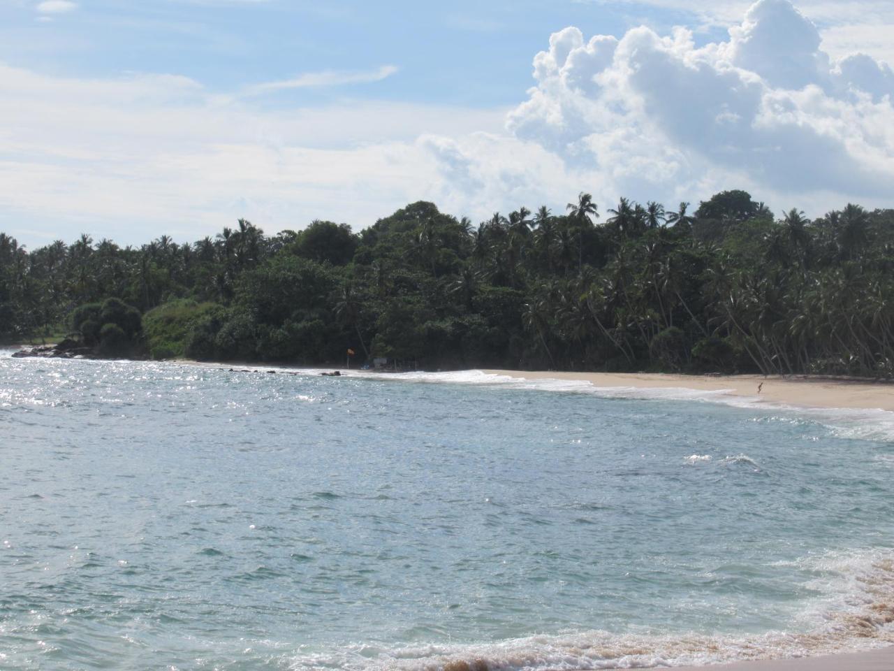 Sandhara Home Stay Tangalle Exteriör bild