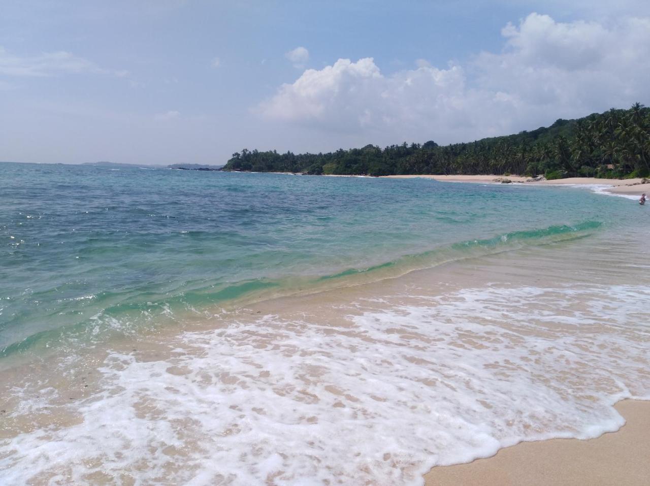 Sandhara Home Stay Tangalle Exteriör bild