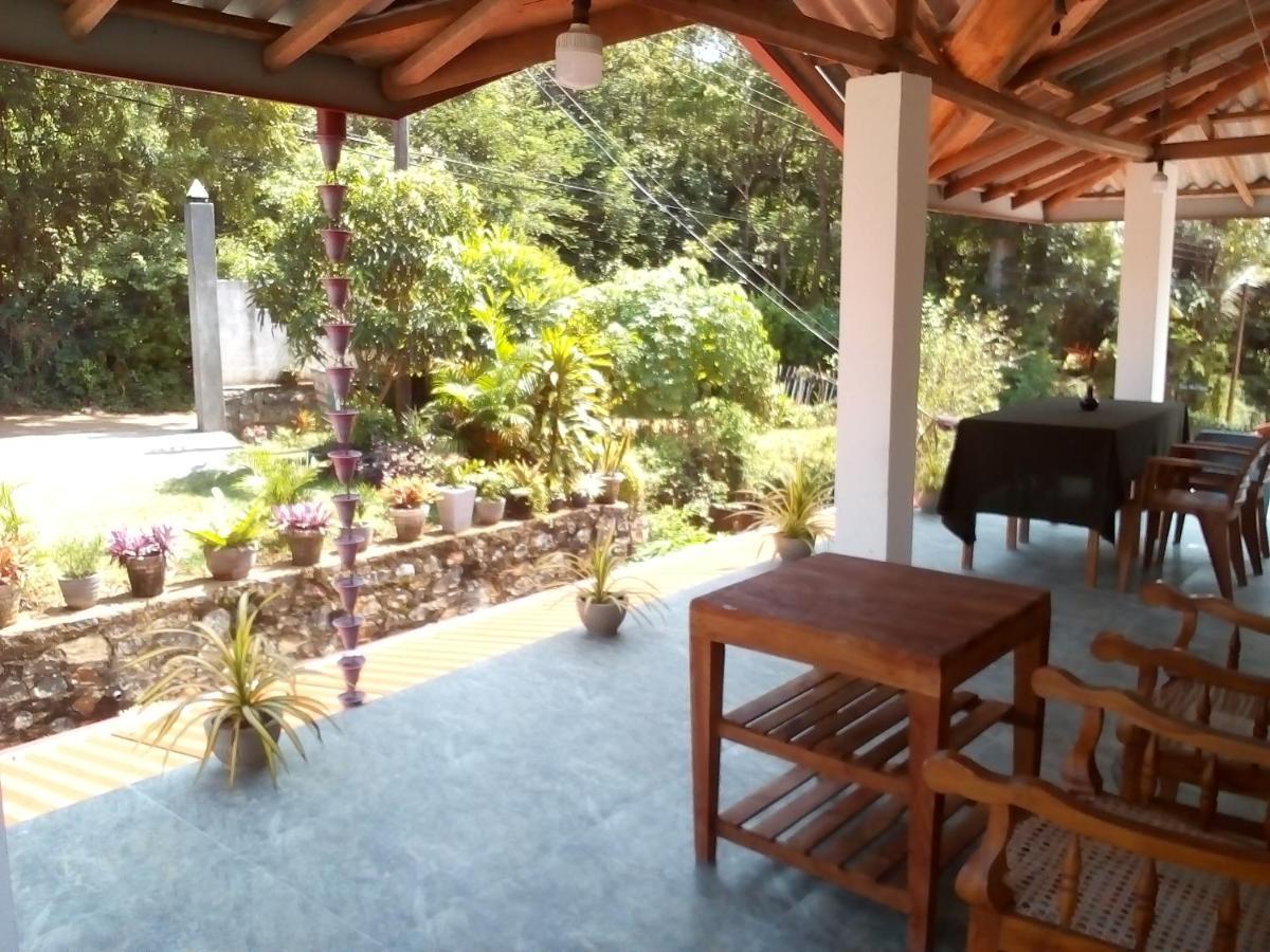 Sandhara Home Stay Tangalle Exteriör bild