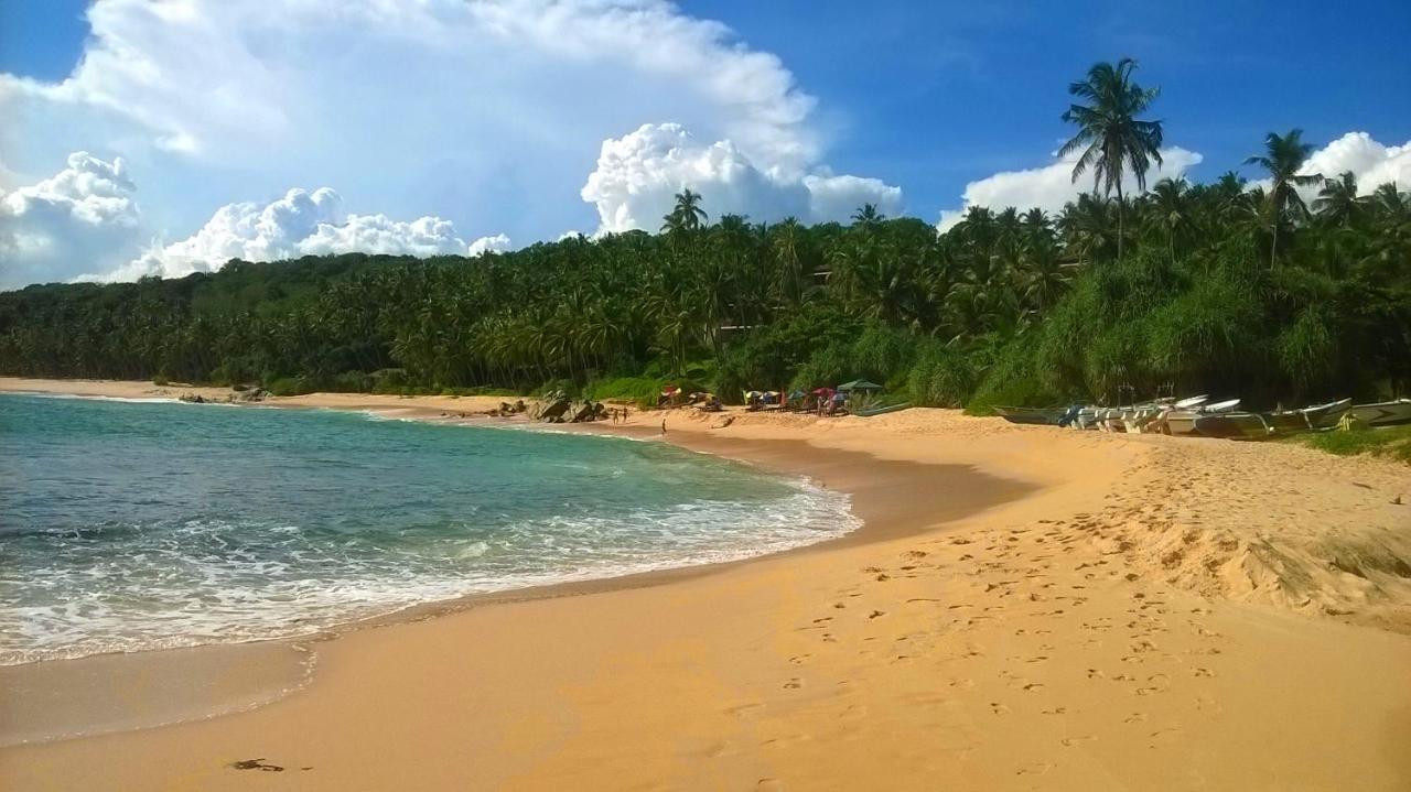 Sandhara Home Stay Tangalle Exteriör bild