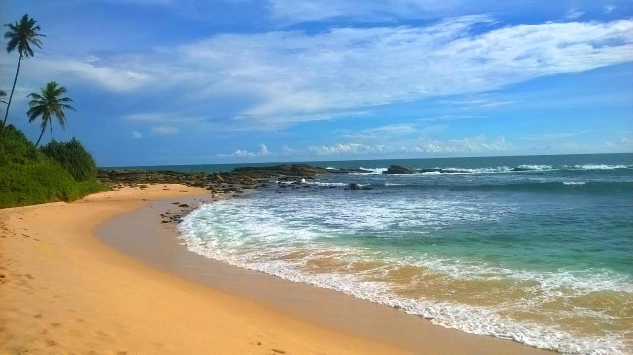 Sandhara Home Stay Tangalle Exteriör bild