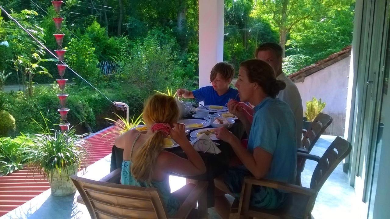 Sandhara Home Stay Tangalle Exteriör bild